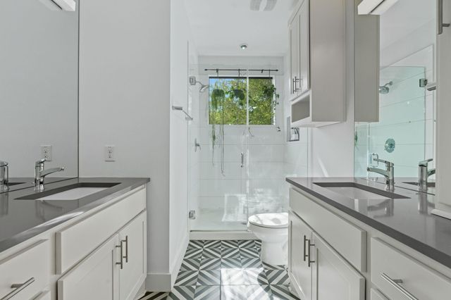 2412 E 8TH ST 1, Austin, TX 78702