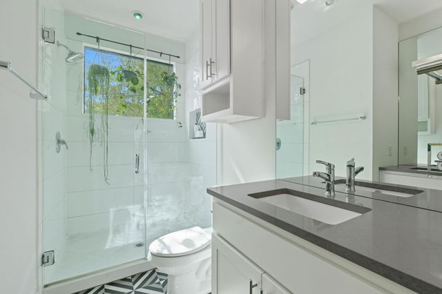 2412 E 8TH ST 1, Austin, TX 78702