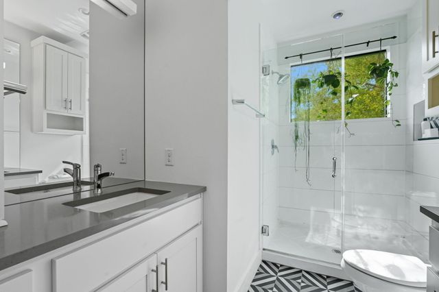 2412 E 8TH ST 1, Austin, TX 78702