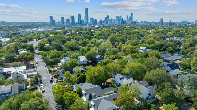 2412 E 8TH ST 1, Austin, TX 78702