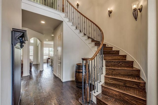 1124 Grant Avenue, Lantana, TX 76226