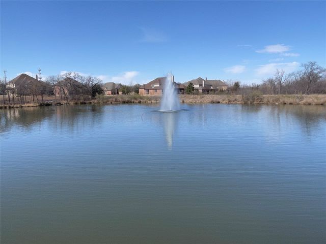 1124 Grant Avenue, Lantana, TX 76226