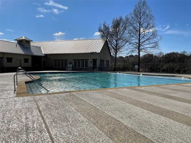 1124 Grant Avenue, Lantana, TX 76226