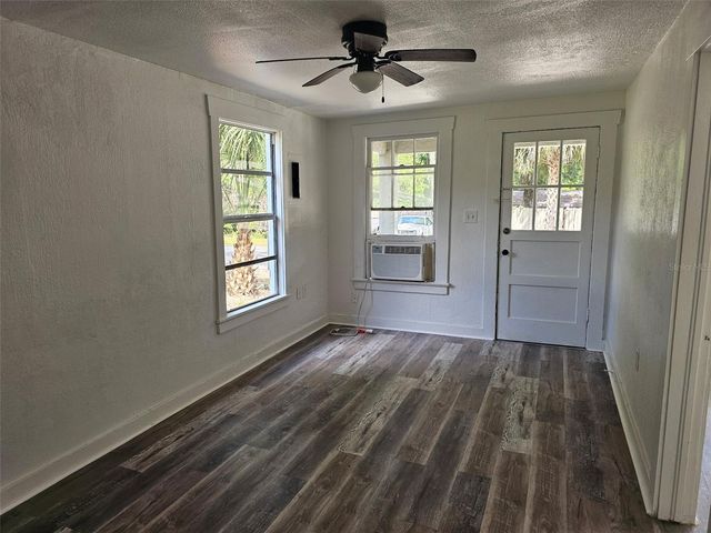 738 WOOD STREET, Deland, FL 32724