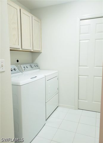 736 Wiggins Lake DR 202, Naples, FL 34110