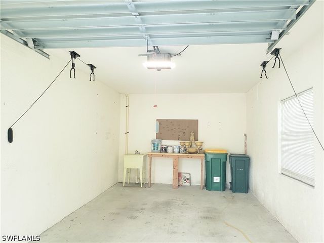 736 Wiggins Lake DR 202, Naples, FL 34110