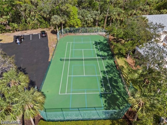 736 Wiggins Lake DR 202, Naples, FL 34110