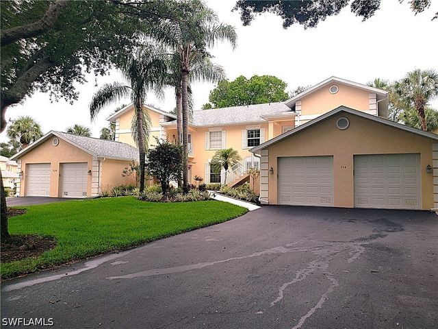 736 Wiggins Lake DR 202, Naples, FL 34110