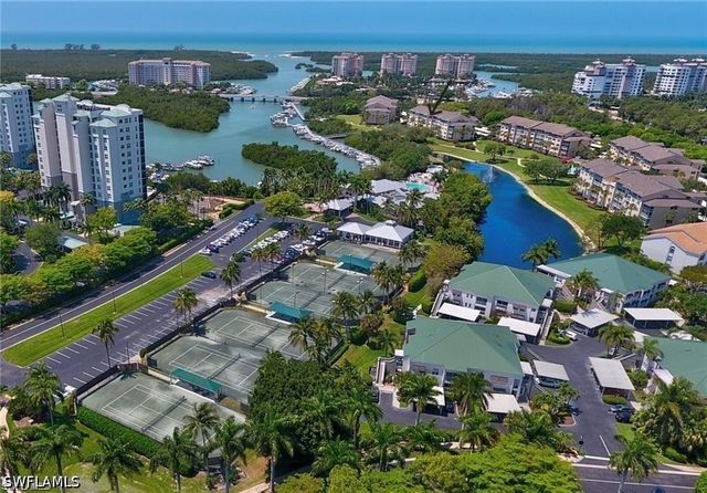 736 Wiggins Lake DR 202, Naples, FL 34110