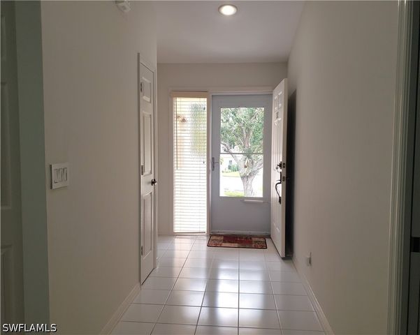 736 Wiggins Lake DR 202, Naples, FL 34110