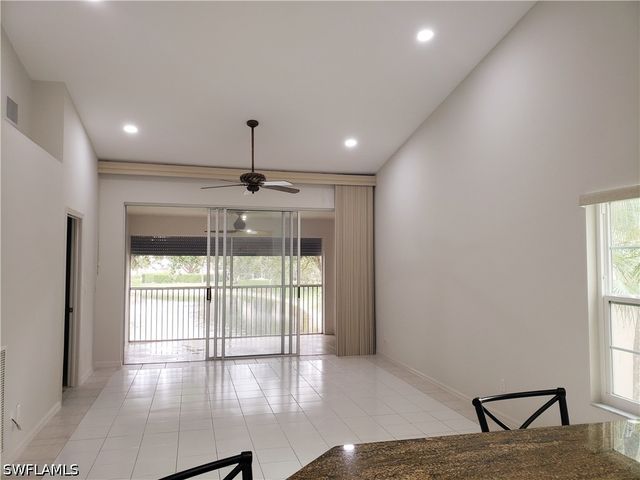 736 Wiggins Lake DR 202, Naples, FL 34110