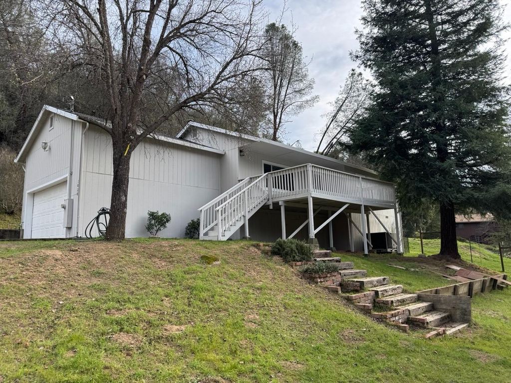 1020 Mount Aukum Court, Somerset, CA 95684