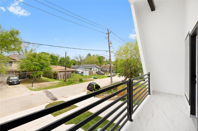 3524 Rebecca Street, Houston, TX 77021