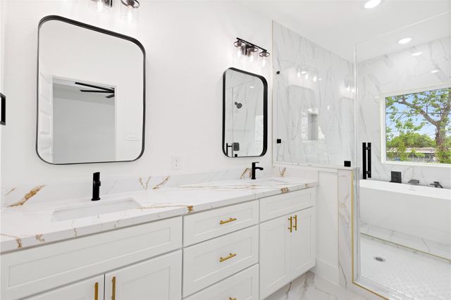 3524 Rebecca Street, Houston, TX 77021