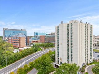 3838 Rainbow Boulevard 304, Kansas City, KS 66103