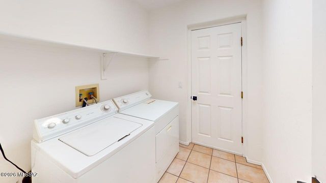 8740 N Johnny Miller Drive, Tucson, AZ 85742