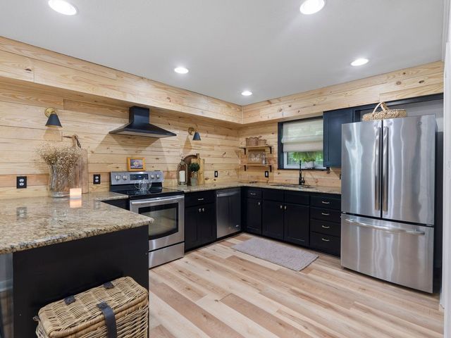 309 S King Lake Rd, Scroggins, TX 75480
