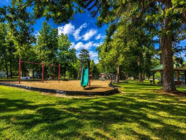 309 S King Lake Rd, Scroggins, TX 75480