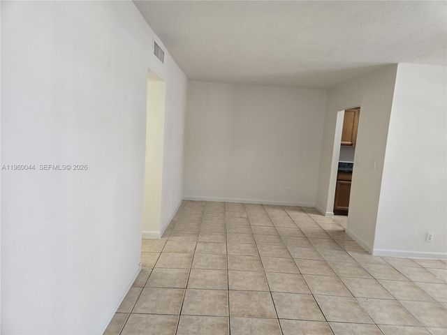 8704 NW 35th St 105, Coral Springs, FL 33065