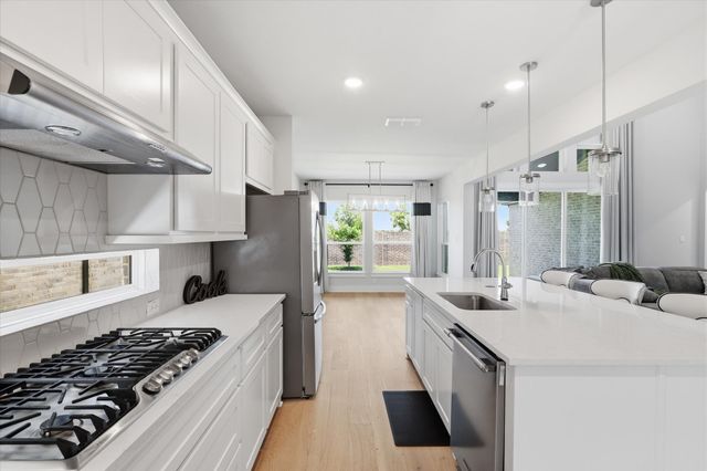 1824 Valencia Drive, Little Elm, TX 75068