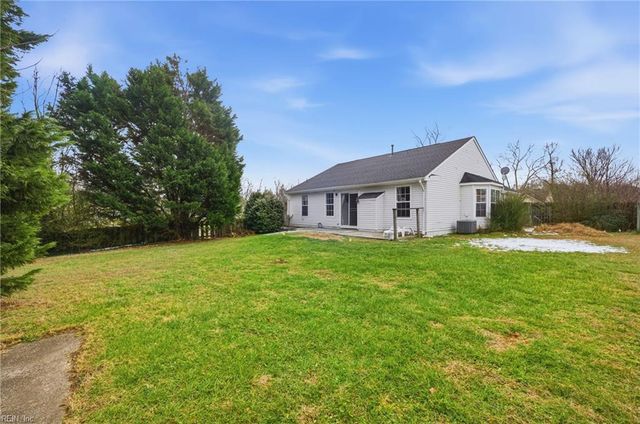 409 Collier CRES, Suffolk, VA 23434