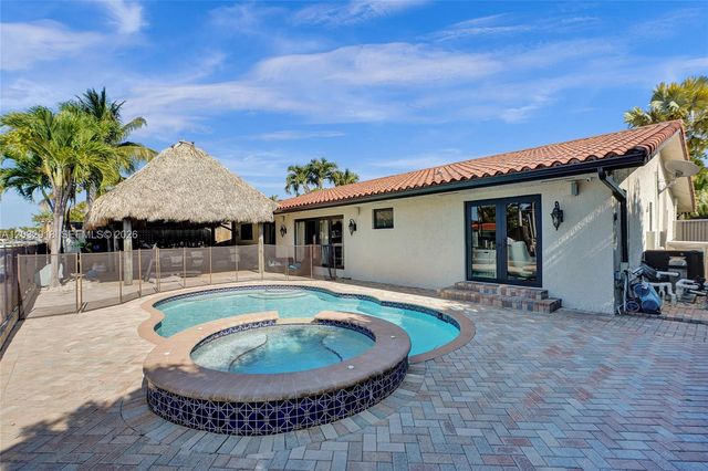 2075 Ixora Road 0, North Miami, FL 33181