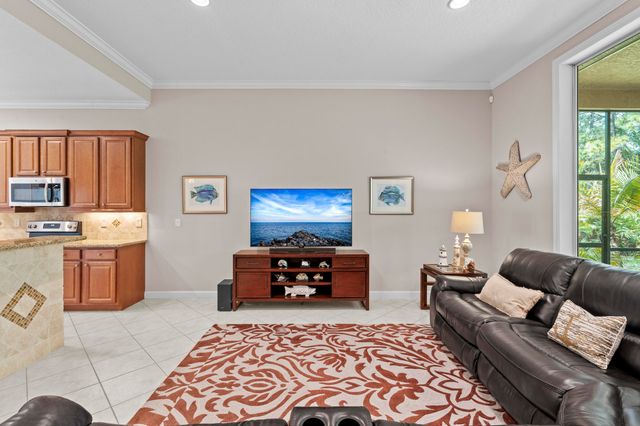 7241 Maidstone Drive, Port St. Lucie, Port St Lucie, FL 34986