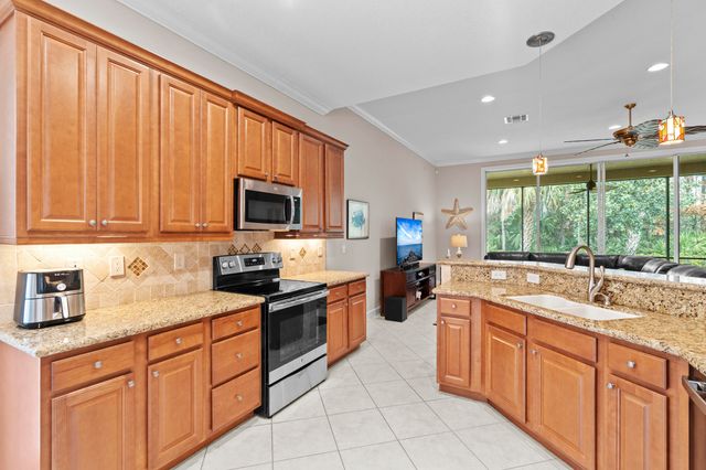 7241 Maidstone Drive, Port St. Lucie, Port St Lucie, FL 34986