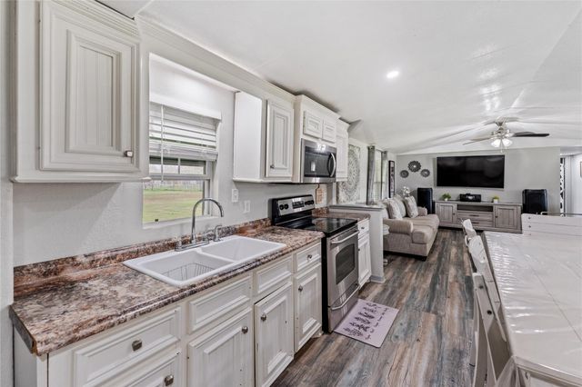 477 County Road 4902, Dayton, TX 77535