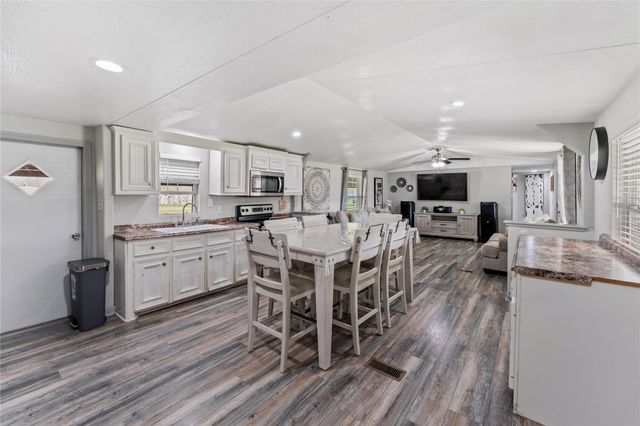 477 County Road 4902, Dayton, TX 77535