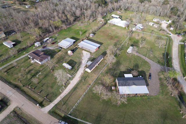 477 County Road 4902, Dayton, TX 77535