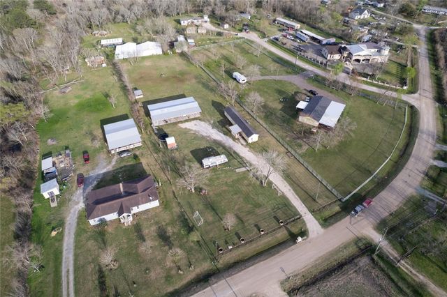 477 County Road 4902, Dayton, TX 77535