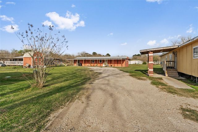 477 County Road 4902, Dayton, TX 77535