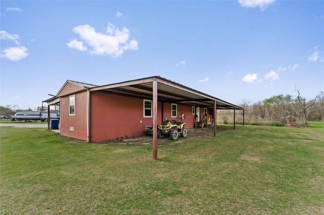 477 County Road 4902, Dayton, TX 77535
