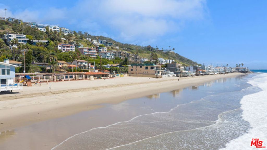 3821 Carbon Canyon Road, Malibu, CA 90265