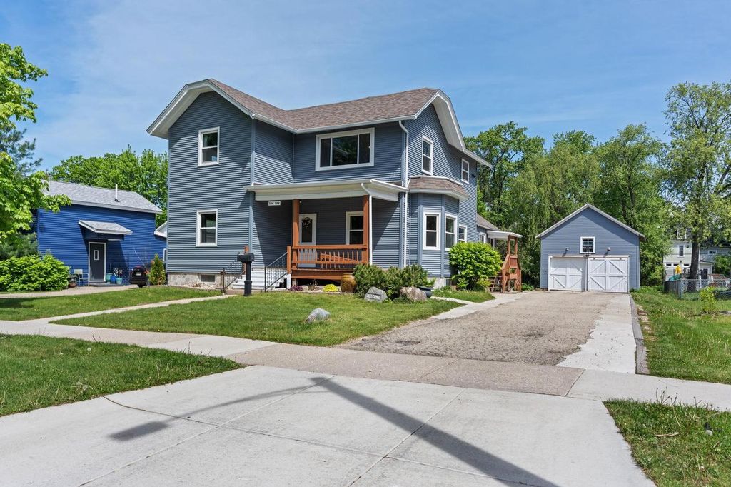 234-236 W Liberty Street, Evansville, WI 53536