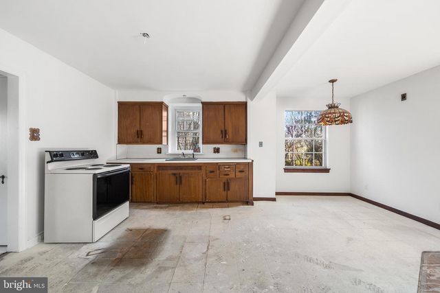 63 LINDBERGH AVE, Broomall, PA 19008