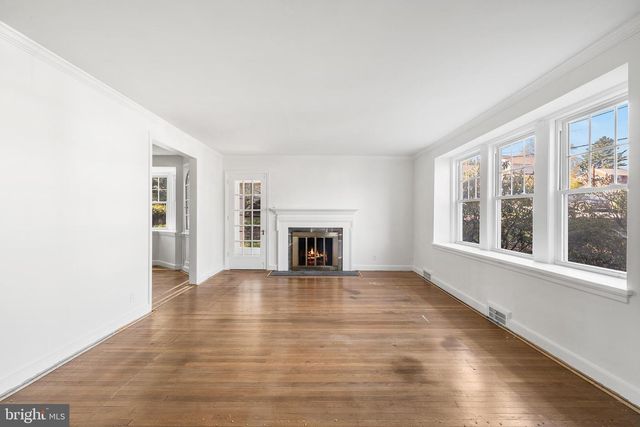 63 LINDBERGH AVE, Broomall, PA 19008