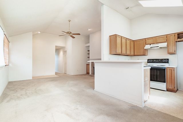 9716 Pinehurst Lane, Dallas, TX 75227