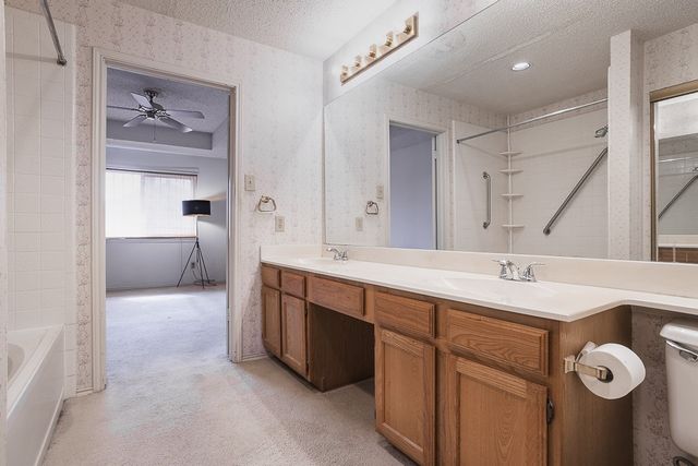 9716 Pinehurst Lane, Dallas, TX 75227