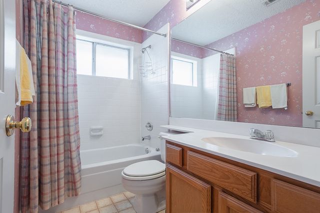 9716 Pinehurst Lane, Dallas, TX 75227