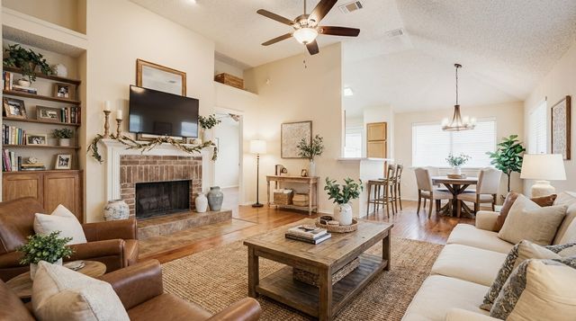 9716 Pinehurst Lane, Dallas, TX 75227