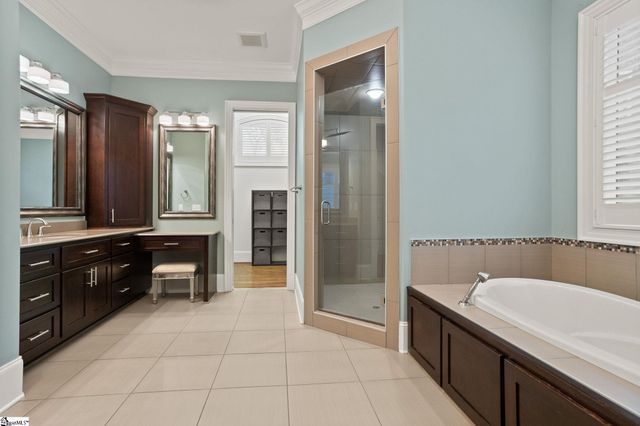 10 Kellers Gate Court, Piedmont, SC 29673