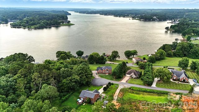 157 Whittington Ridge Drive, Taylorsville, NC 28681