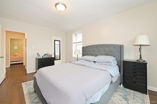 182-25 Wexford Terrace 505, Jamaica Estates, NY 11432
