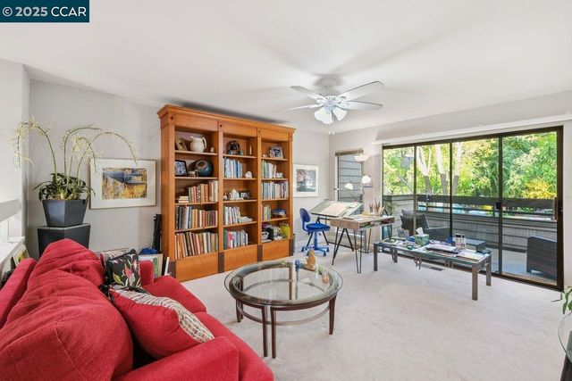 533 Monarch Ridge Dr, Walnut Creek, CA 94597