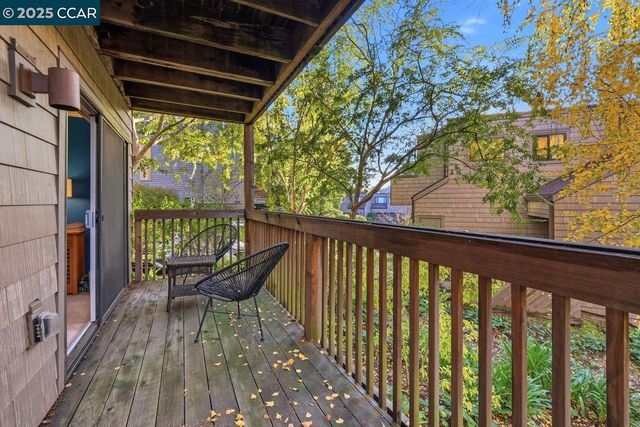 533 Monarch Ridge Dr, Walnut Creek, CA 94597