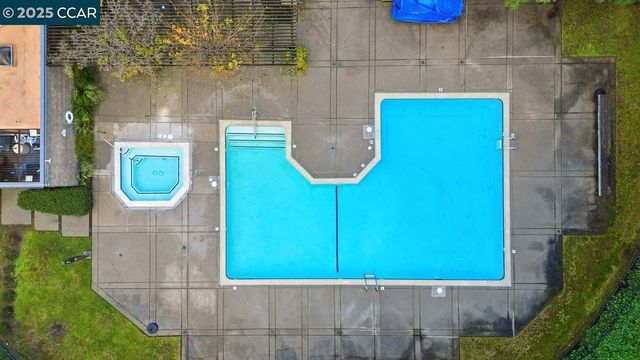 533 Monarch Ridge Dr, Walnut Creek, CA 94597