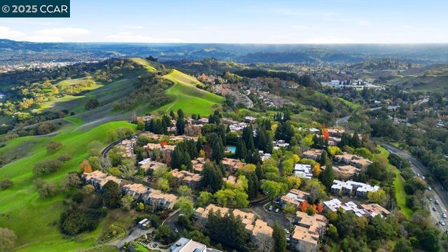 533 Monarch Ridge Dr, Walnut Creek, CA 94597