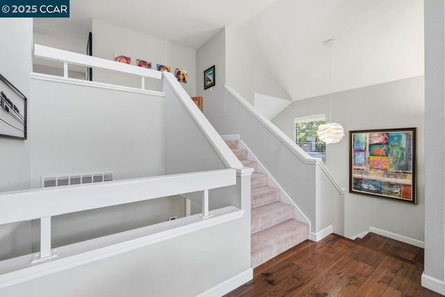 533 Monarch Ridge Dr, Walnut Creek, CA 94597